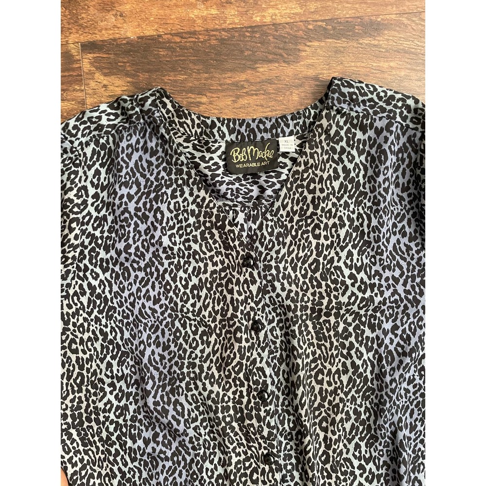 Bob Mackie Wearble Art Long Sleeve Button Up Womens Lightweight Cheetah Top XL - Picture 5 of 12